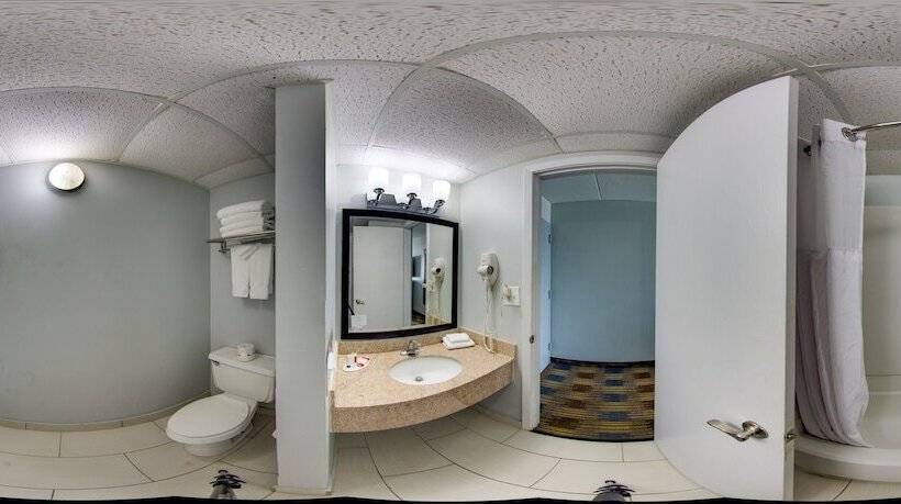 Hotel Baymont By Wyndham Addison