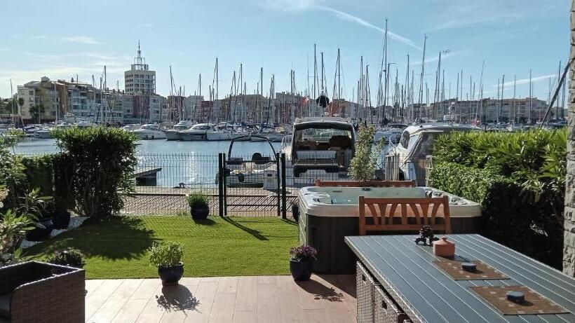 ホテル Cap Saint Martin Marina