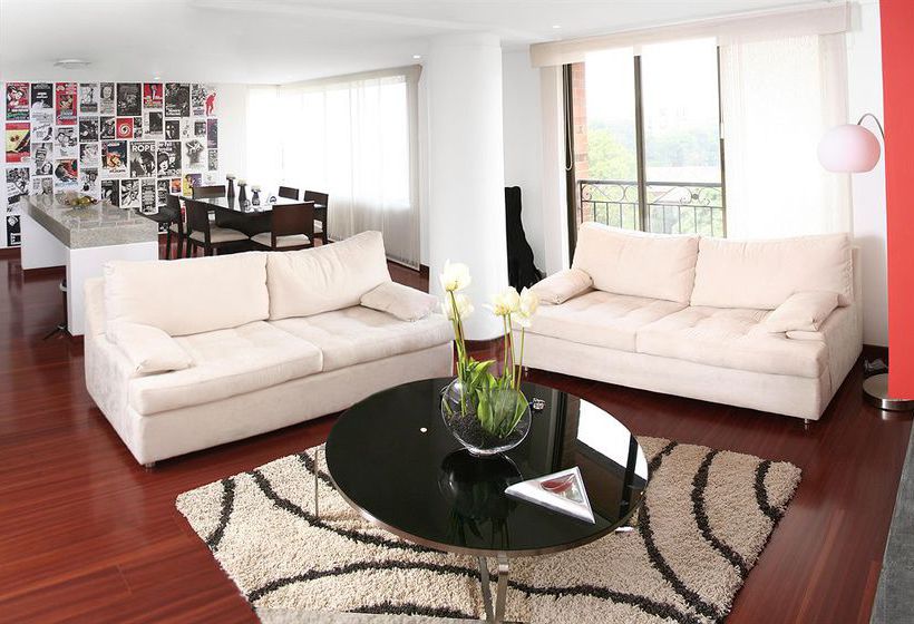 ホテル Celebrities Suites