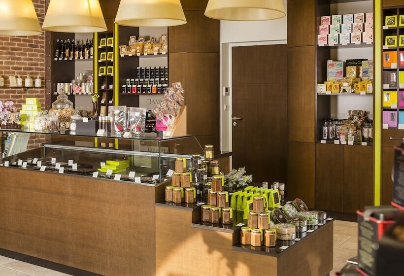 בית מלון כפרי Château D Augerville Golf & Spa Resort