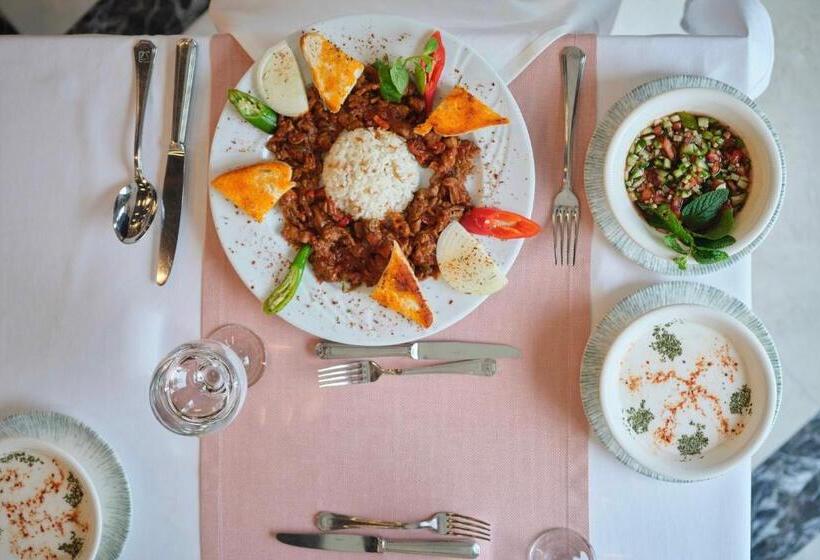 فندق Dedeman Sanliurfa