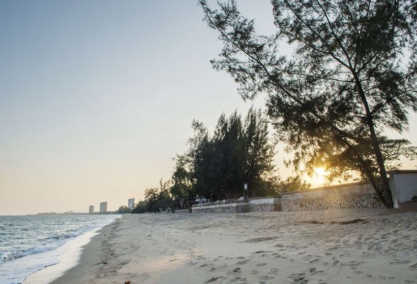 호텔 Eurasia Chaam Lagoon