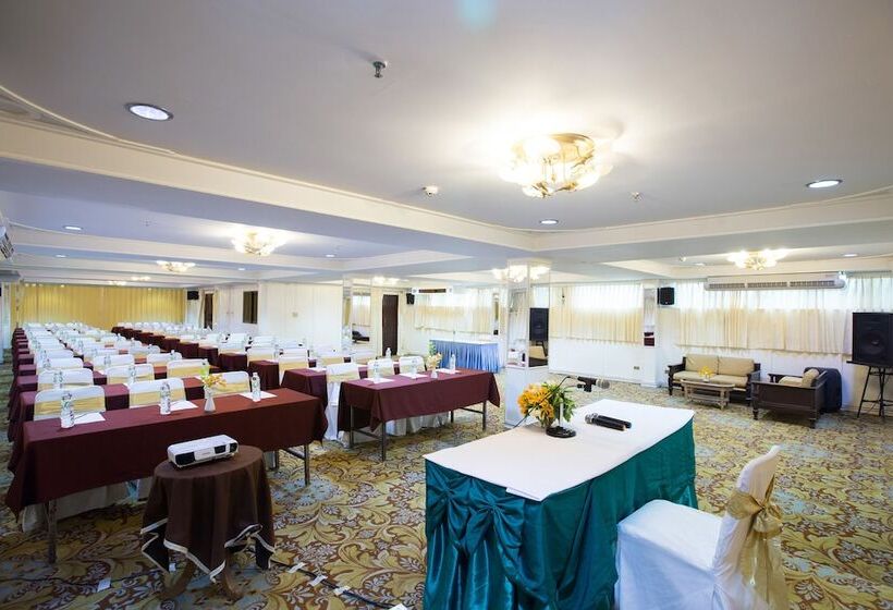 호텔 Eurasia Chaam Lagoon