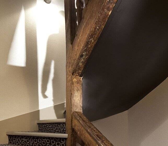 هتل Georgette Hôtel & Restaurant