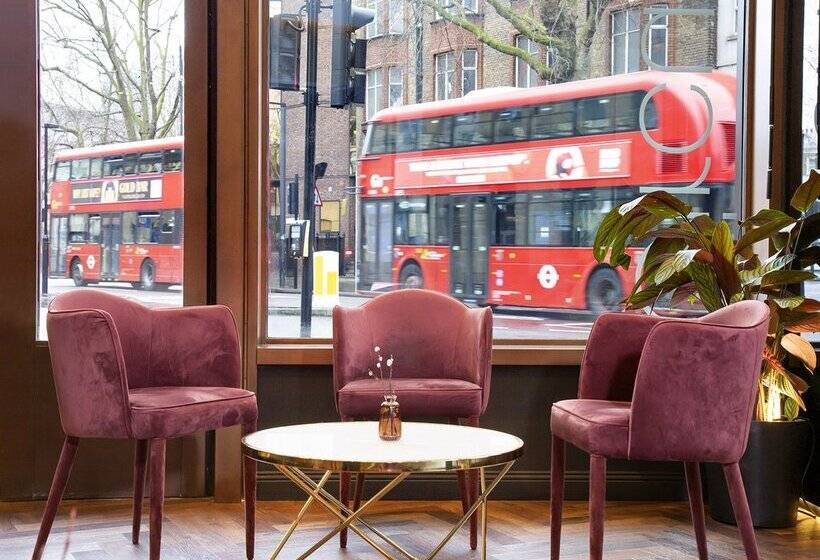 Отель H10 London Waterloo