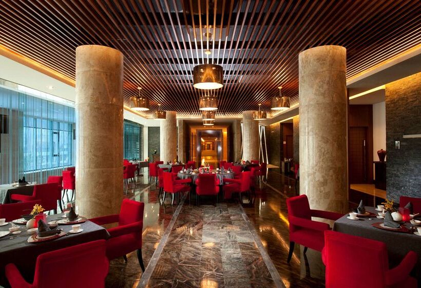 هتل Hilton Beijing Capital Airport