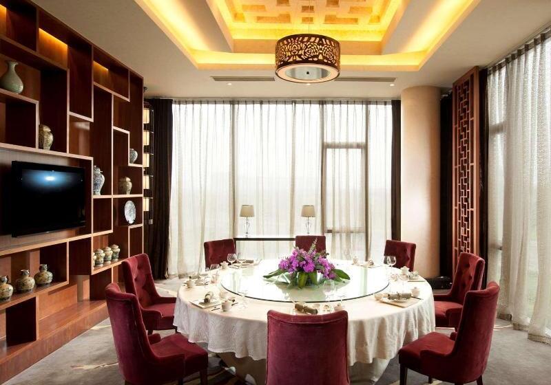 هتل Hilton Beijing Capital Airport