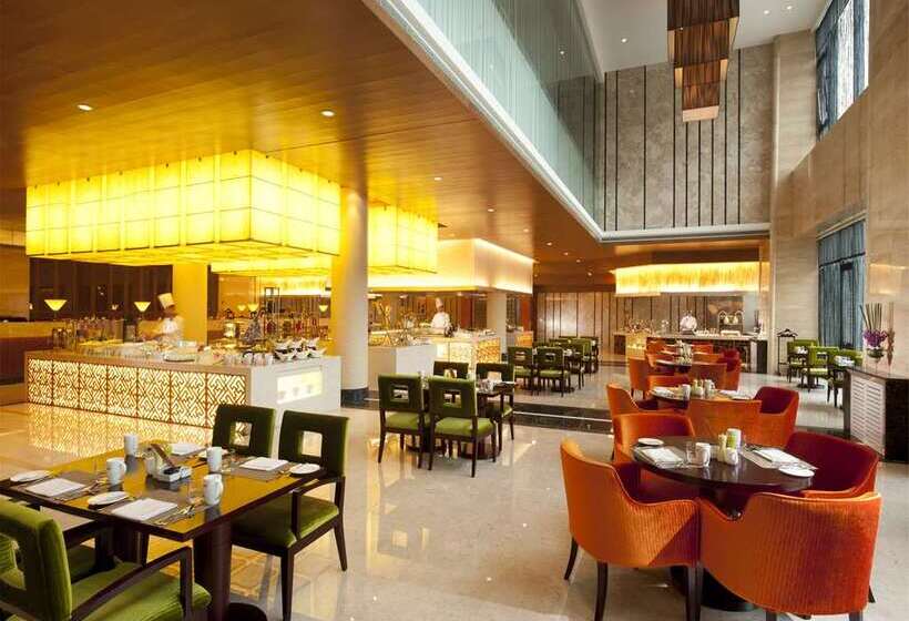 هتل Hilton Beijing Capital Airport