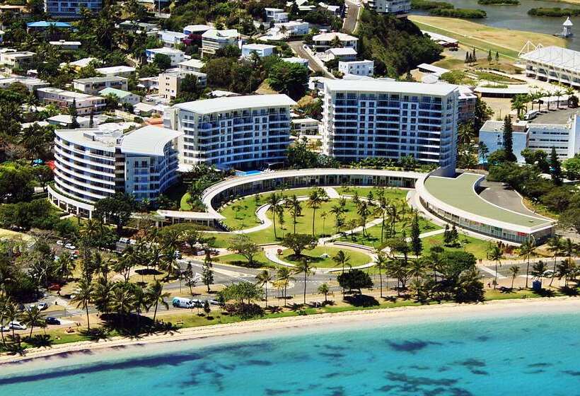هتل Hilton Noumea La Promenade Residences
