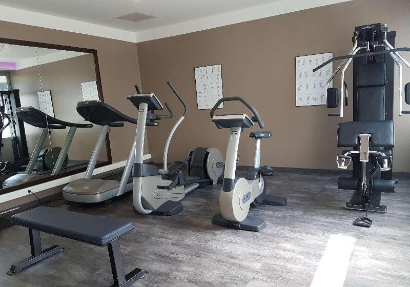 هتل Hilton Noumea La Promenade Residences