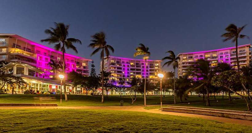 هتل Hilton Noumea La Promenade Residences