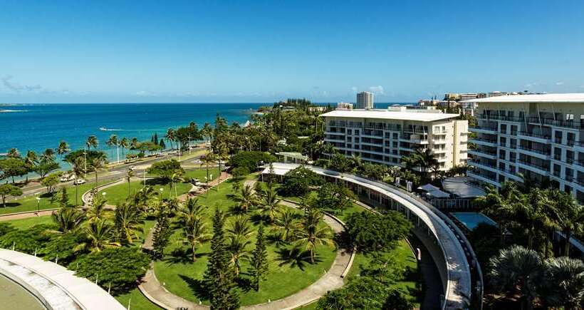 هتل Hilton Noumea La Promenade Residences