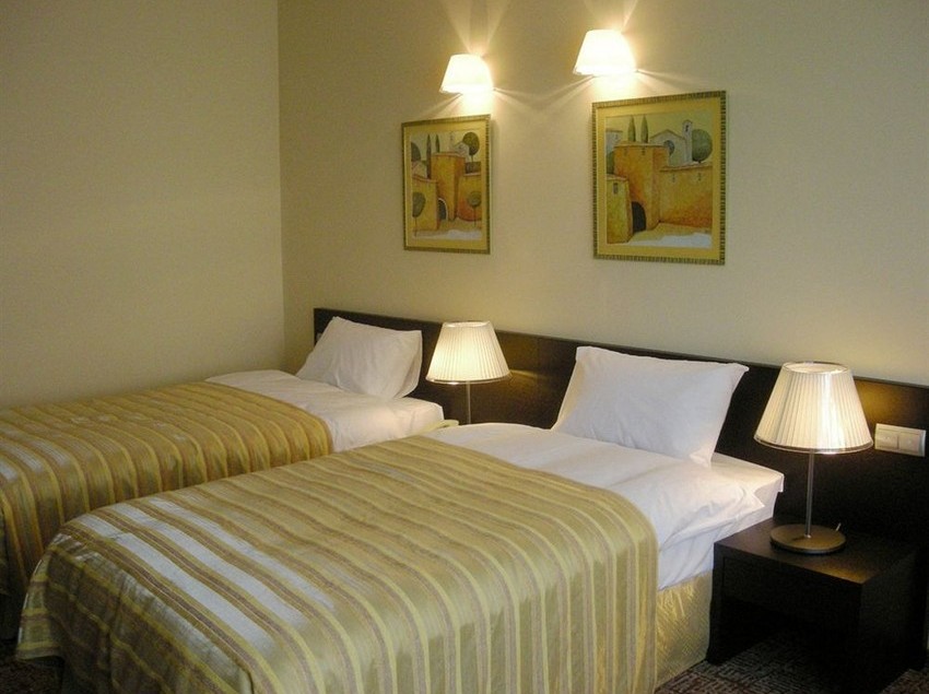 هتل Holiday Inn Chelyabinsk, An Ihg