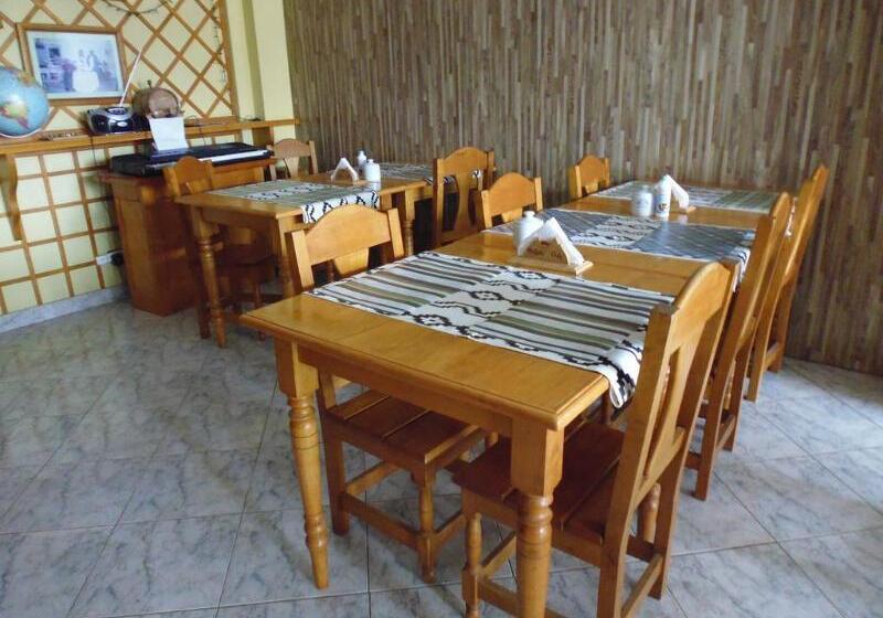 בית מלון כפרי Hosteria Chalp