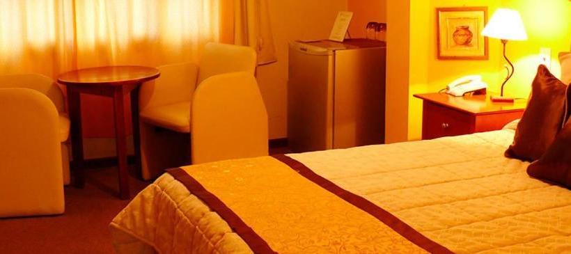 فندق Hosteria & Spa Plaza Esquel