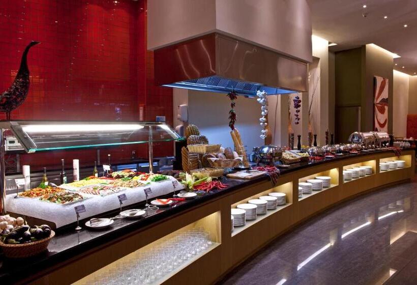 هتل Ibis Mall Avenue Dubai