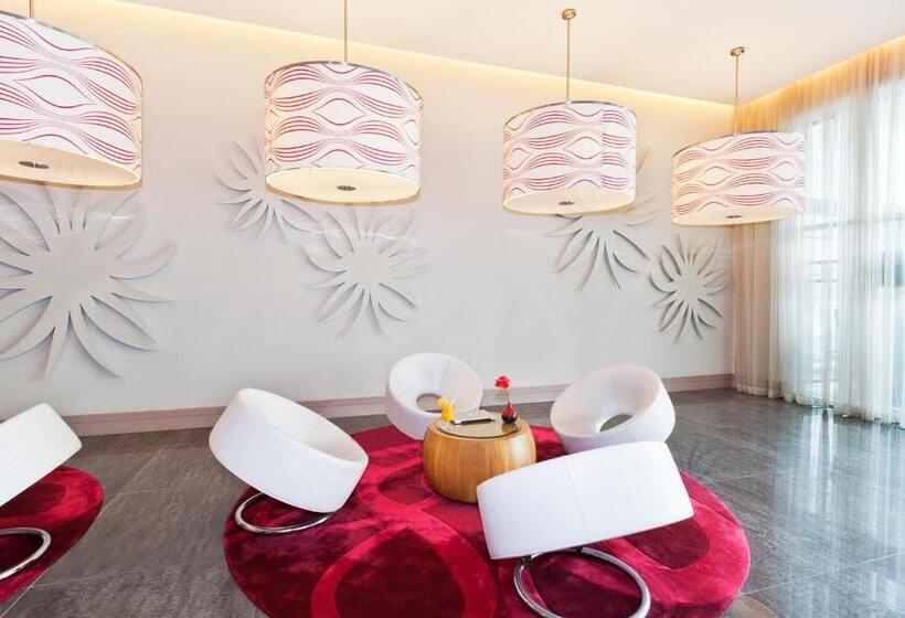 هتل Ibis Mall Avenue Dubai