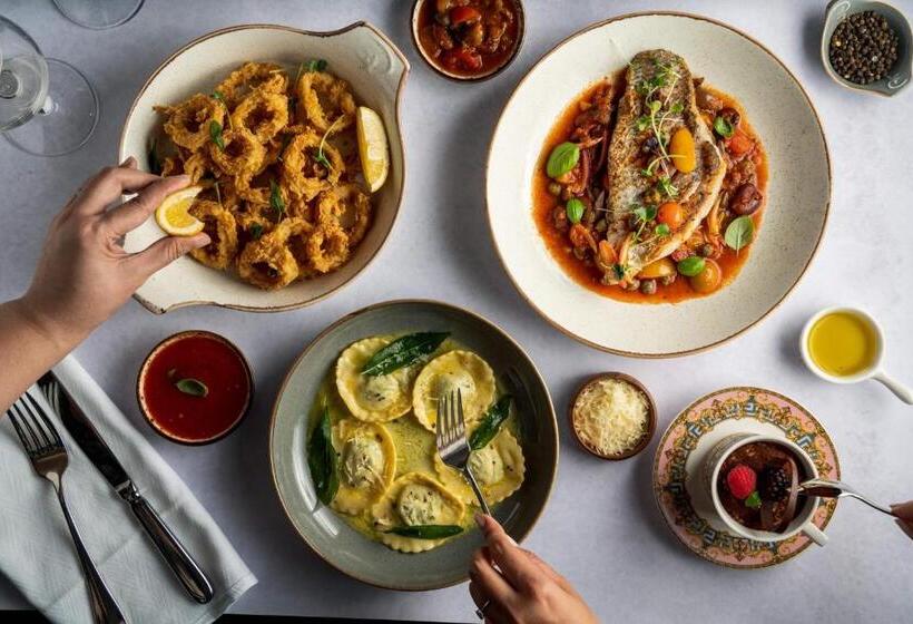 هتل Ibis Mall Avenue Dubai