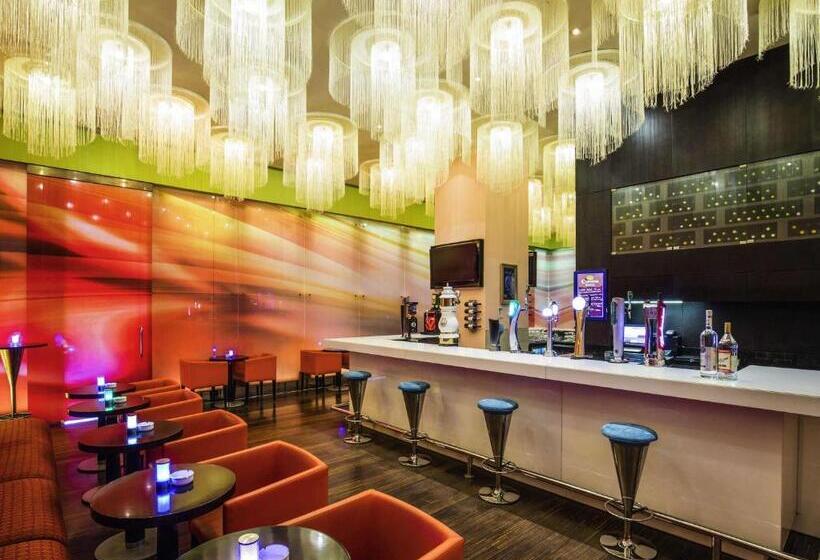 هتل Ibis Mall Avenue Dubai