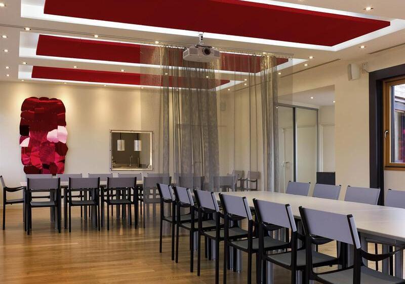 Отель Ibis Styles Le Puy En Velay