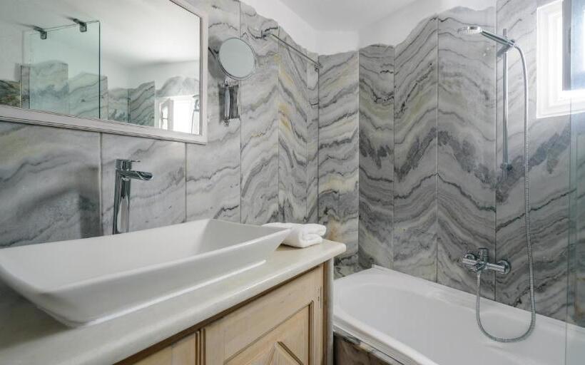 Mybozer Hotel Kallisto