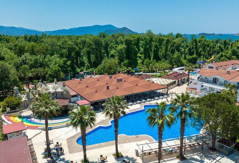 فندق Lykia Botanika Beach & Fun Club