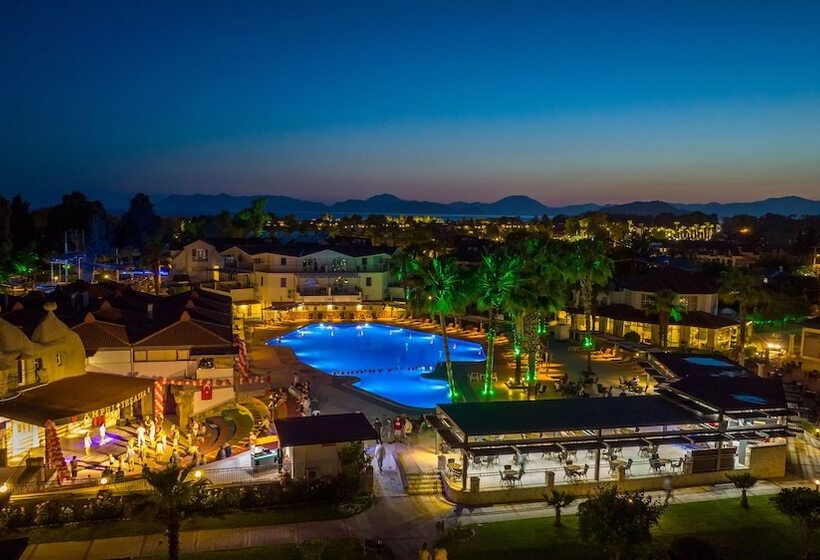 فندق Lykia Botanika Beach & Fun Club