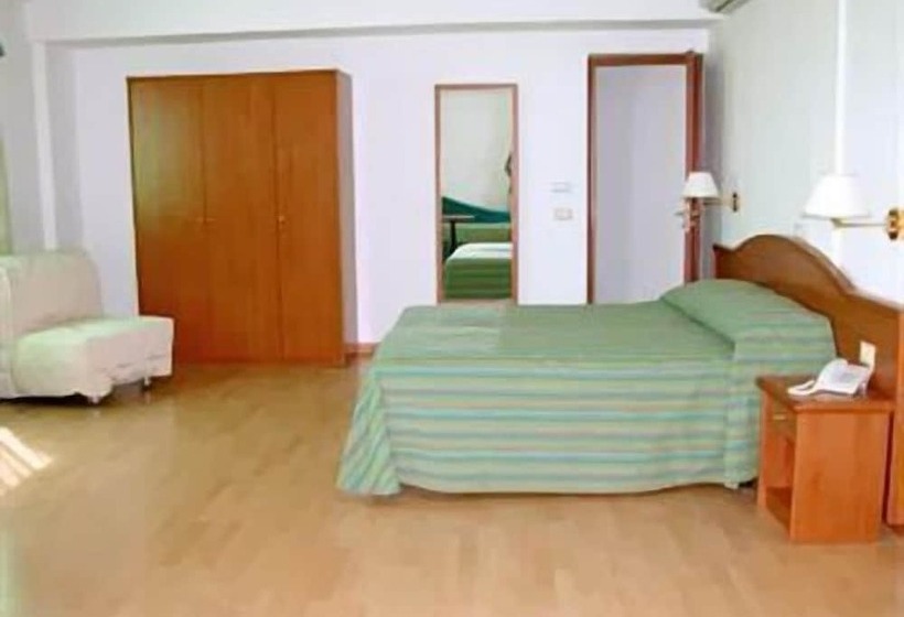 فندق Mediterraneo