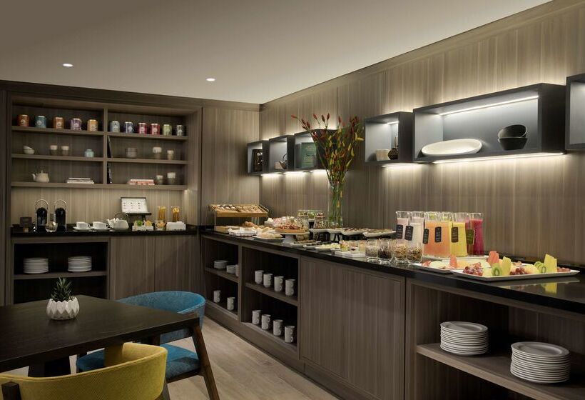 هتل NH Buenos Aires 9 De Julio