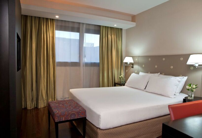 هتل NH Buenos Aires 9 De Julio