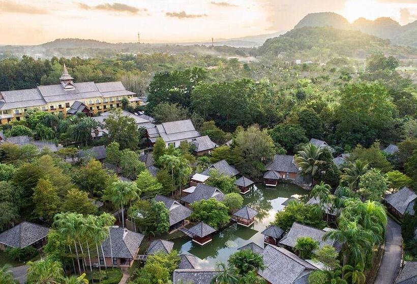 Hotel Phowadol Resort And Spa