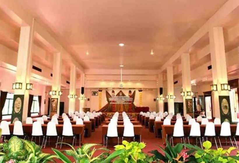 Hotel Phowadol Resort And Spa