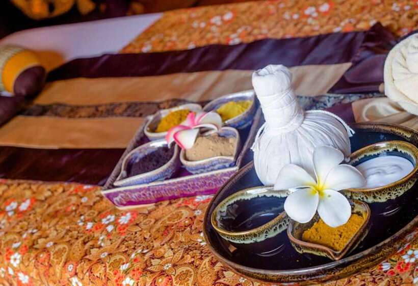 Hotel Phowadol Resort And Spa