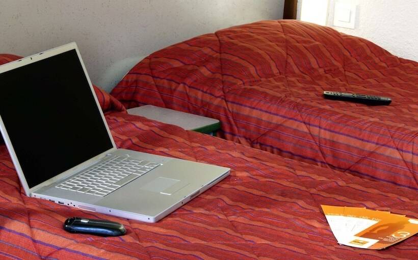 בית מלון כפרי Premiere Classe Chantilly Sud Luzarches