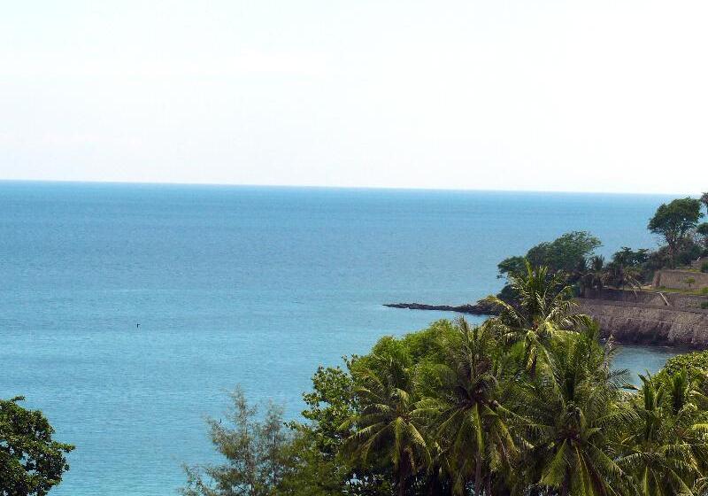 酒店 Puri Bunga Beach Cottages