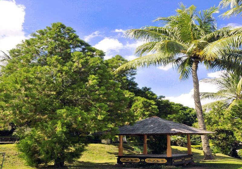 酒店 Puri Bunga Beach Cottages