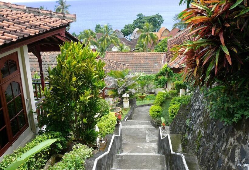 酒店 Puri Bunga Beach Cottages