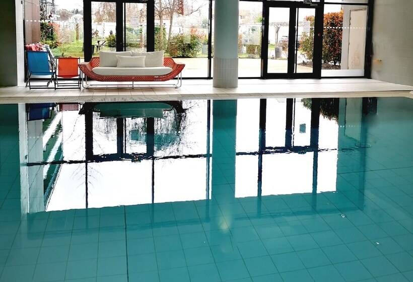 ホテル Residhome Carrieres La Defense