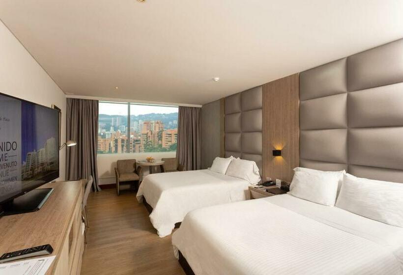 Отель San Fernando Plaza