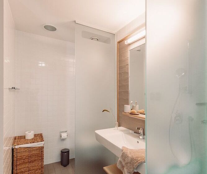 호텔 City Pop 2night Basel