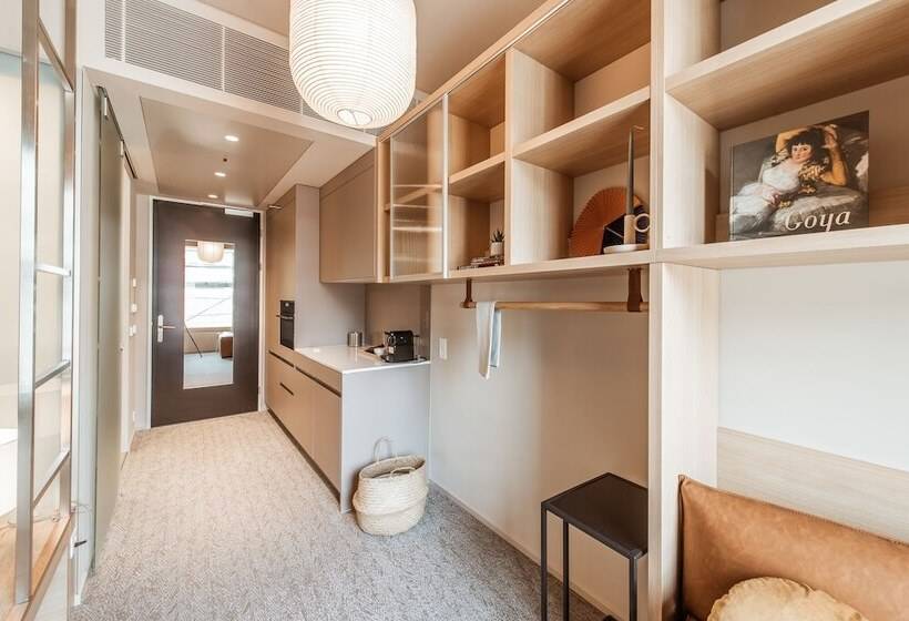 호텔 City Pop 2night Basel