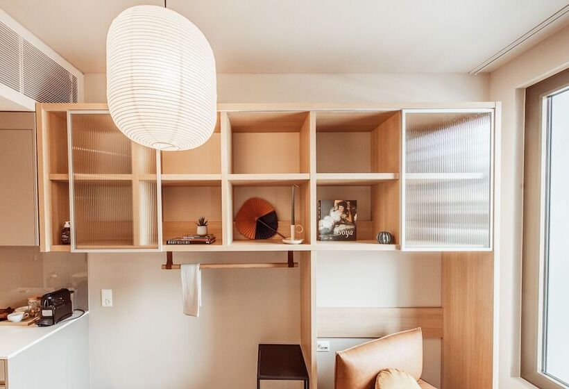 호텔 City Pop 2night Basel