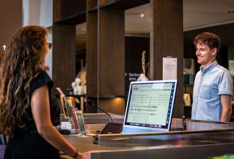 호텔 City Pop 2night Basel