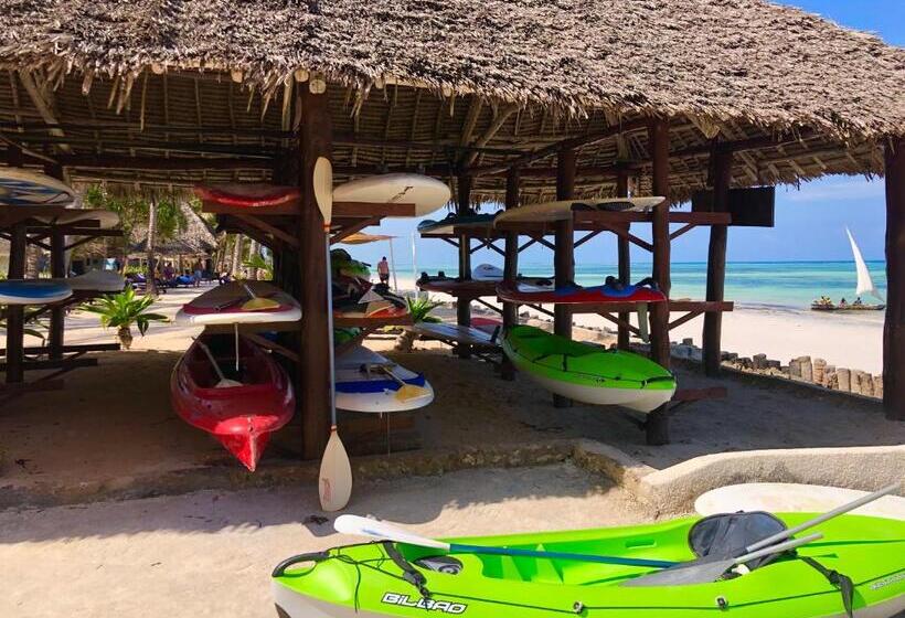 Отель Sultan Sands Island Resort & Spa