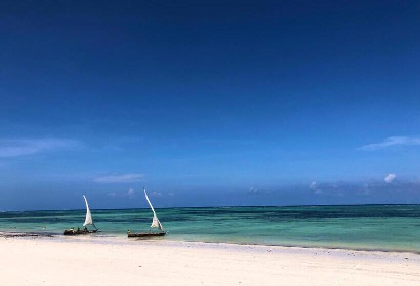 Отель Sultan Sands Island Resort & Spa