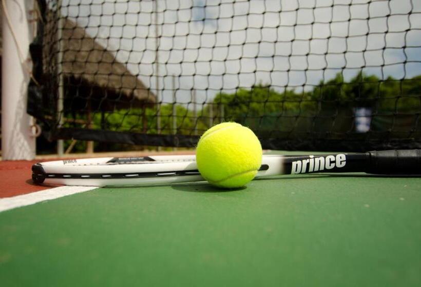 Отель Sultan Sands Island Resort & Spa