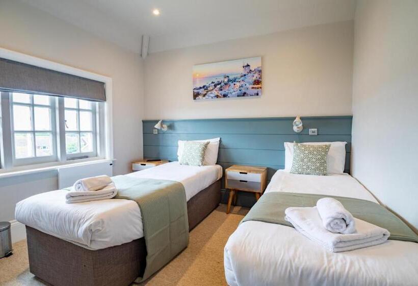 בית מלון כפרי The Bay