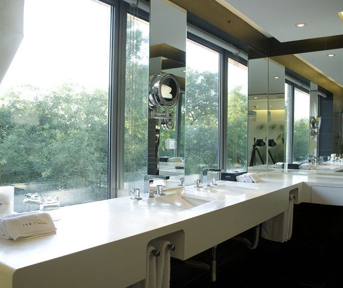 The Emperor Hotel Forbidden City