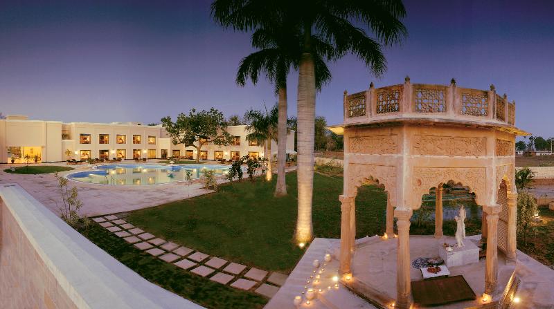 ホテル The Lalit Temple View