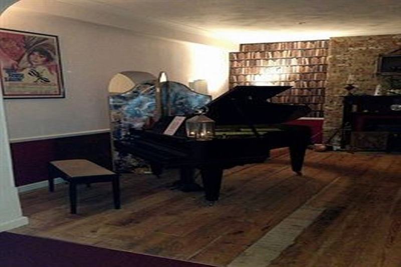 Отель The Lighthouse Inn